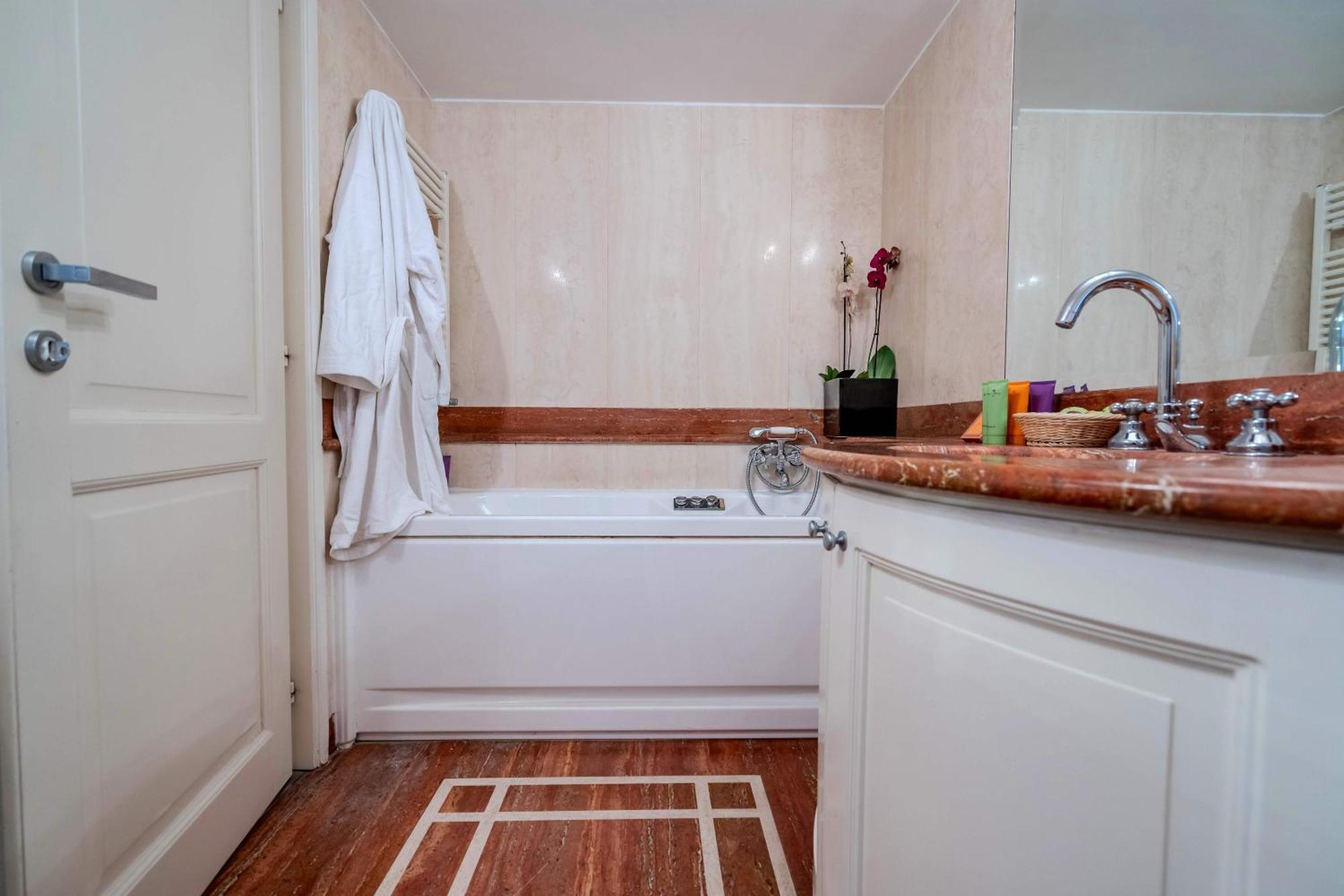 White Style Gambero Apartment Rome Bagian luar foto
