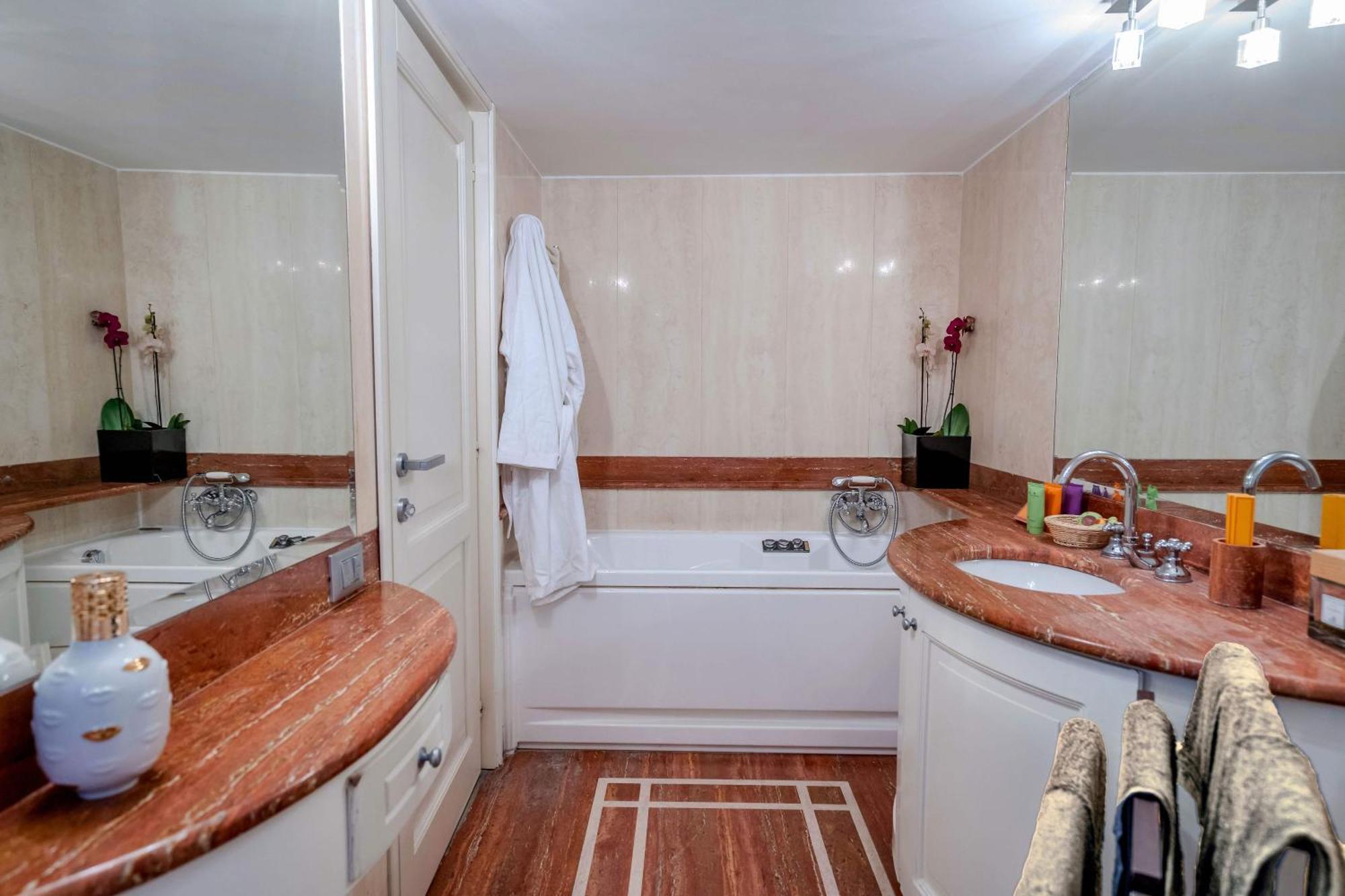 White Style Gambero Apartment Rome Bagian luar foto