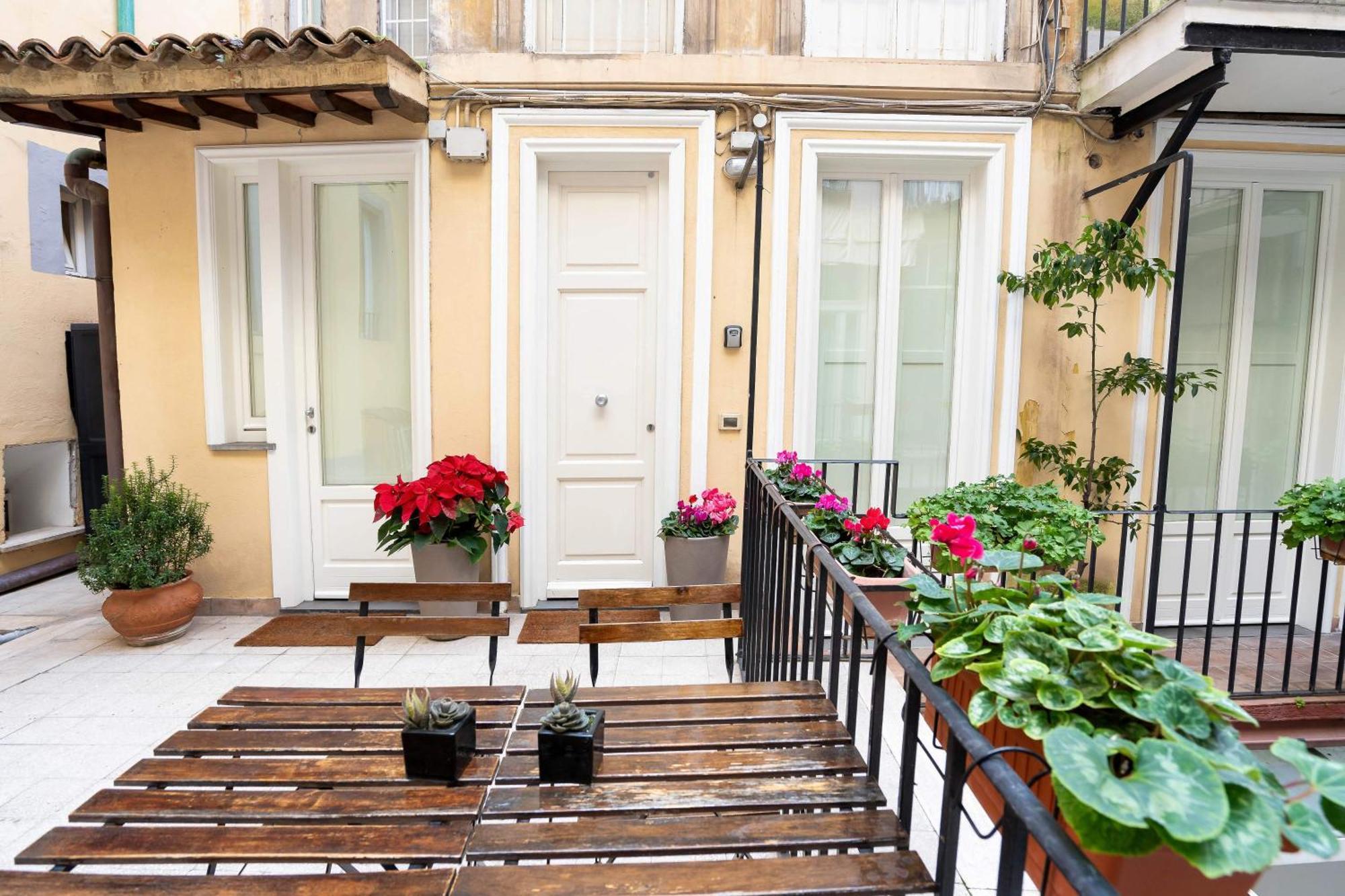 White Style Gambero Apartment Rome Bagian luar foto